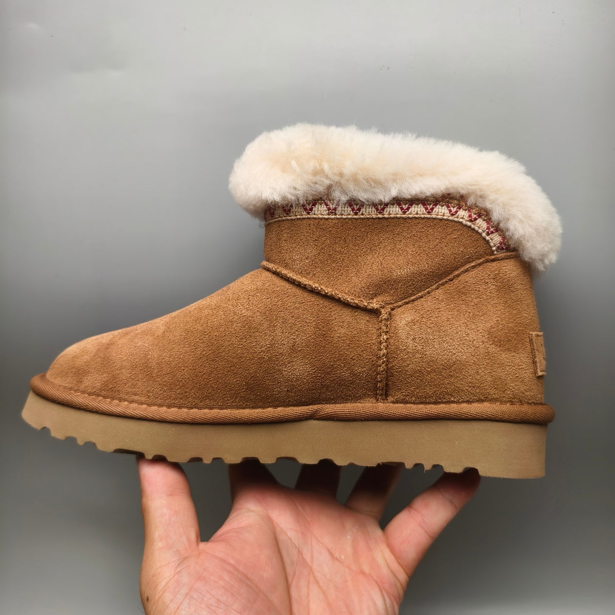 Chestnut Folk-Inspired Low-Top Casual Shoes | 4496