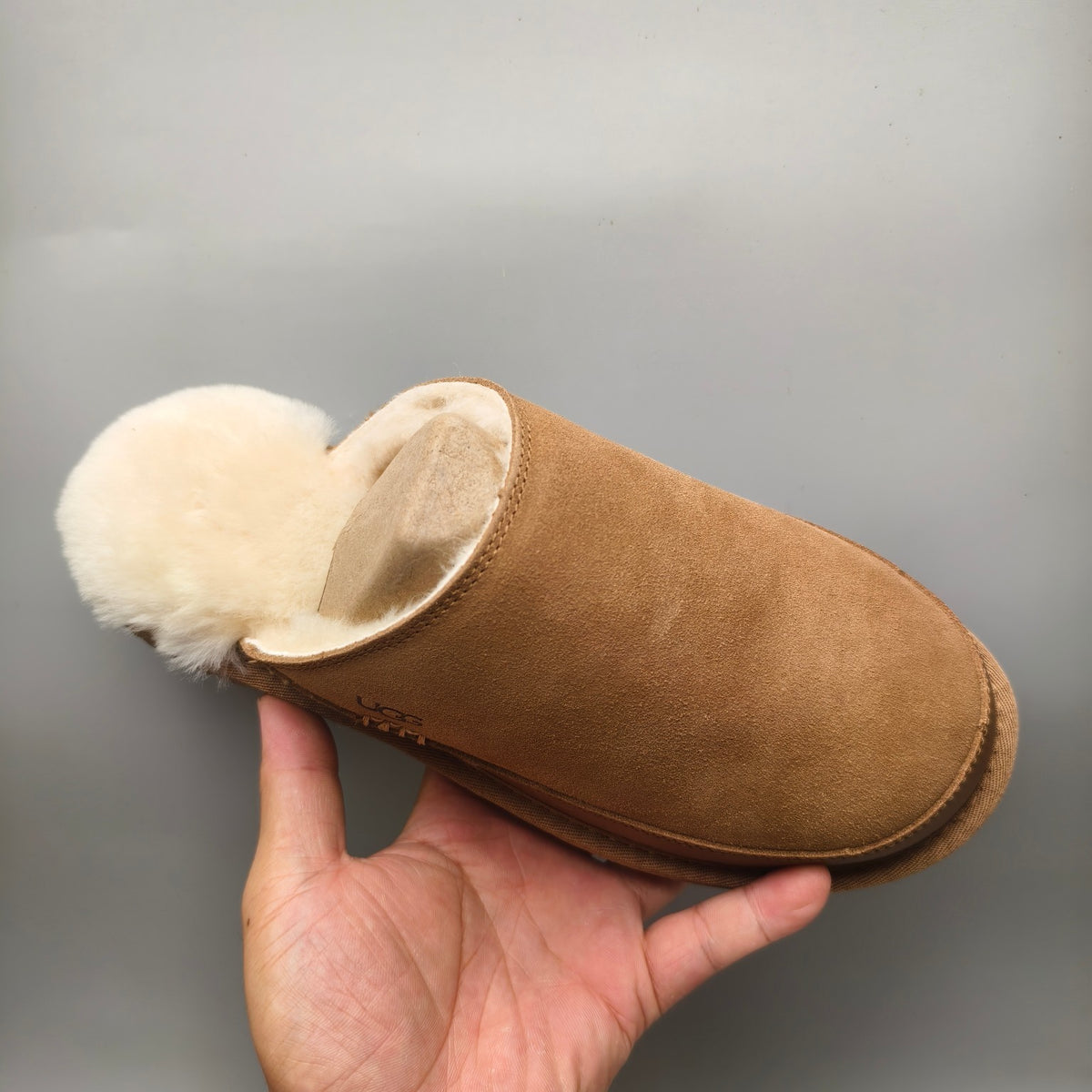 Men's Chestnut Ultra-Lightweight Fluffy Casual Slippers | 4585