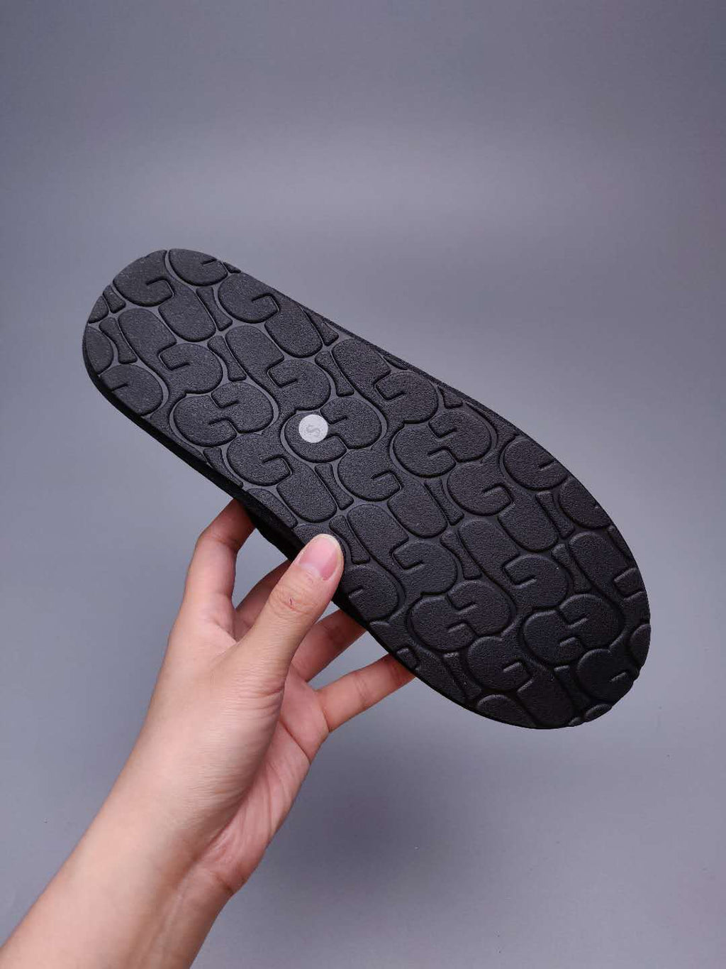 Black Indoor Slippers with Oversized G Detail | 2593