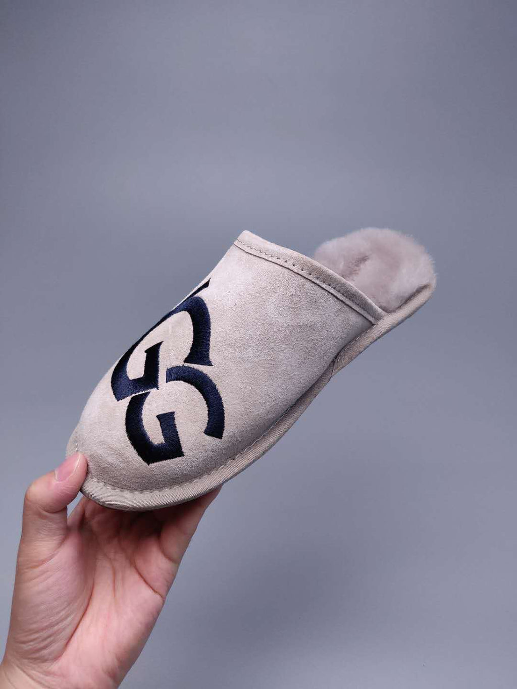 Gray Indoor Slippers with Oversized G Detail | 2593