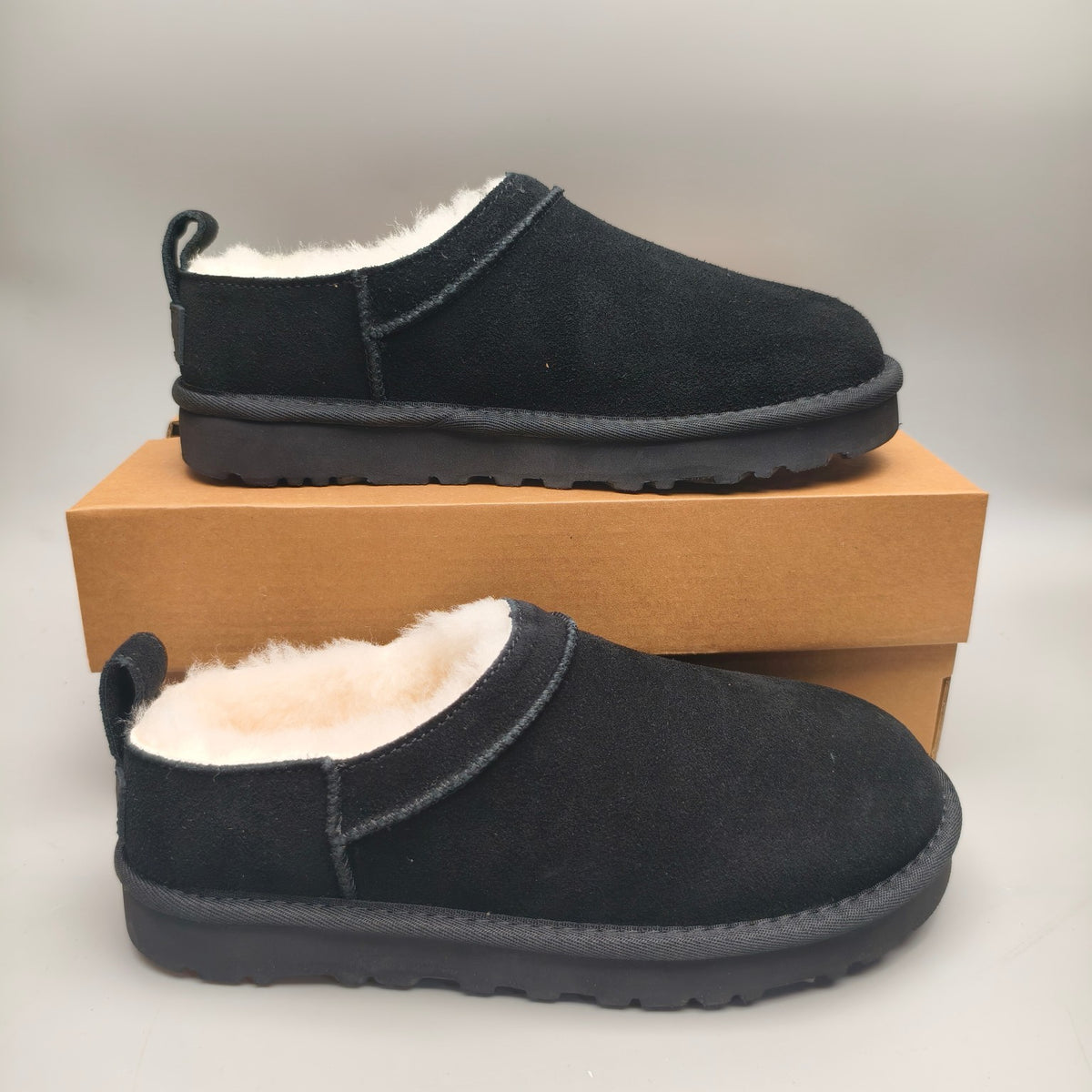 Women's Black Classic Slip-On Shoes | 3891