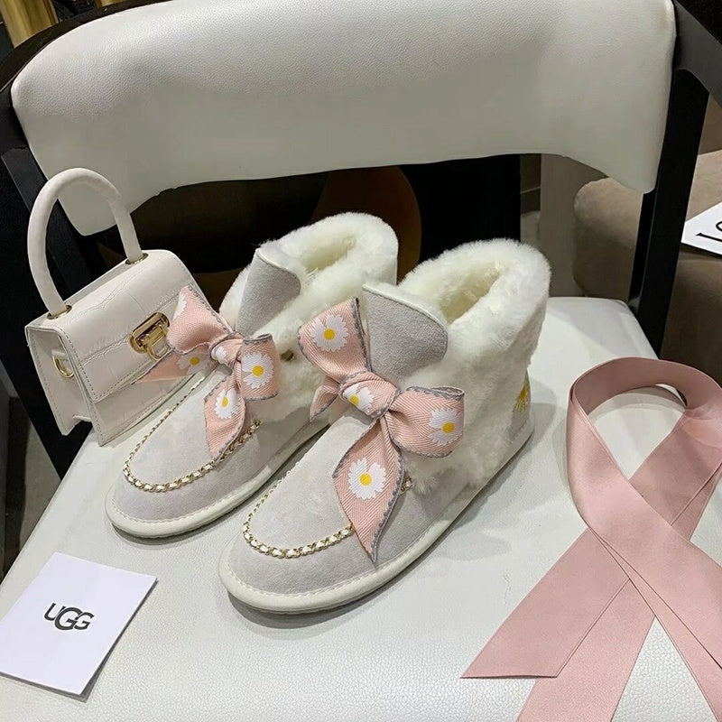 Milkshake White Daisy Chain & Ribbon Detail Shoes | Style 7888