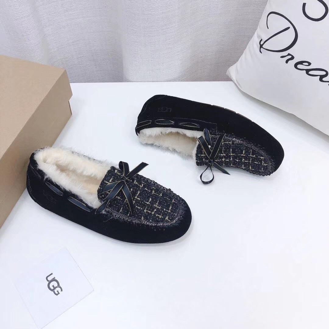 Black Chic Moccasin Loafers | Style 5623