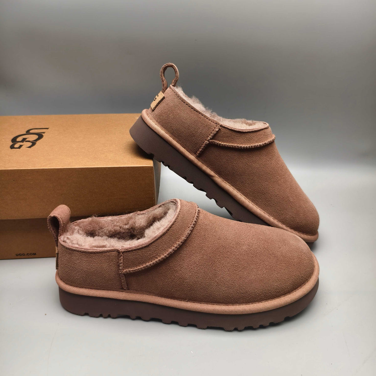 Women's Mu Pink Classic Slip-On Shoes | 3891