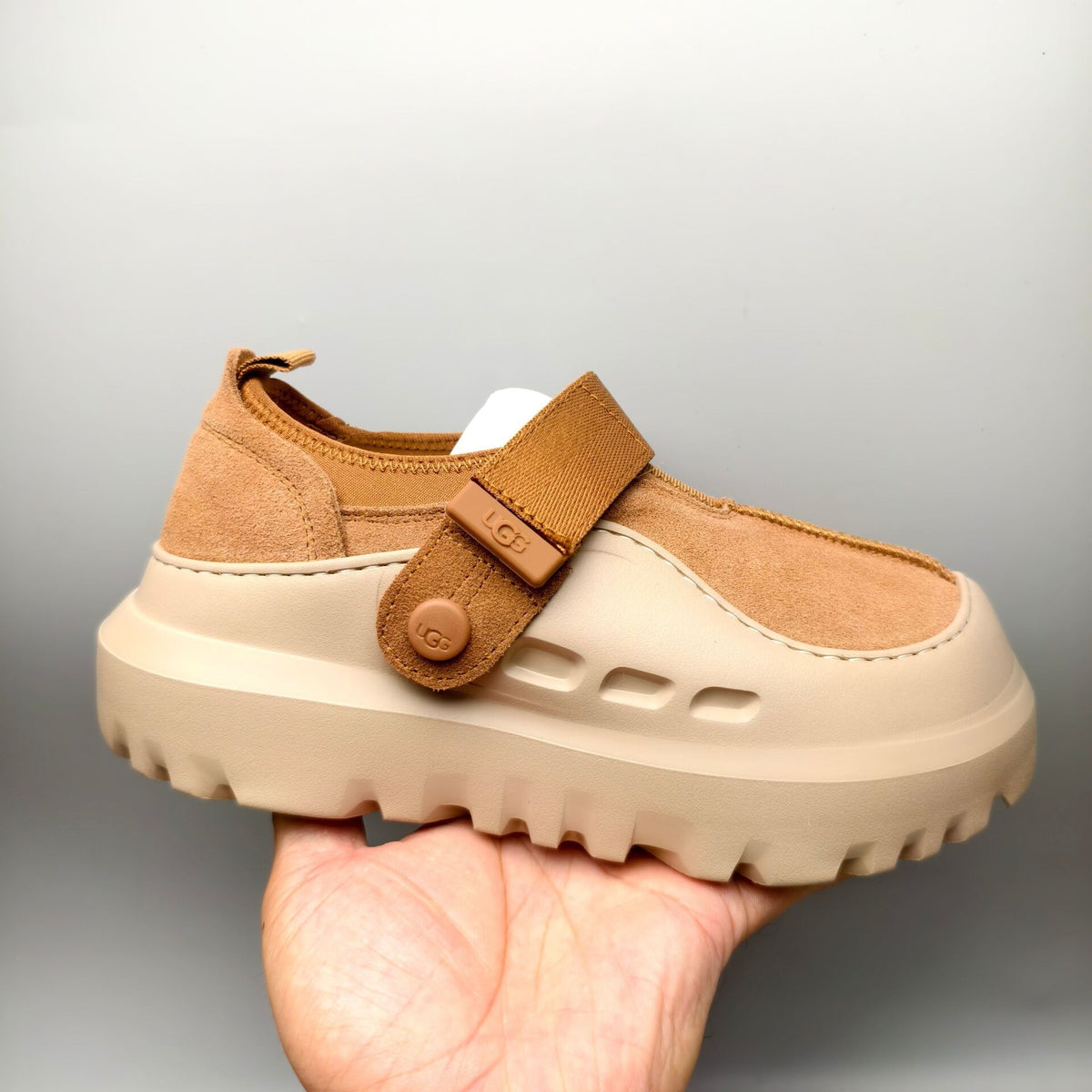 Chestnut Unisex Slip-On Casual Shoes | Style 7550