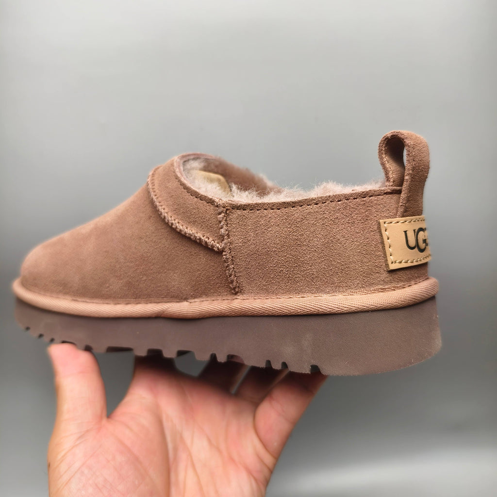 Women's Mu Pink Classic Slip-On Shoes | 3891