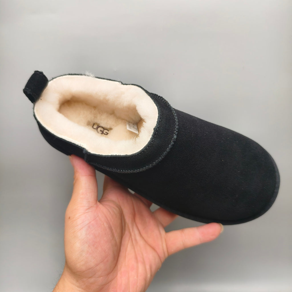 Women's Black Classic Slip-On Shoes | 3891