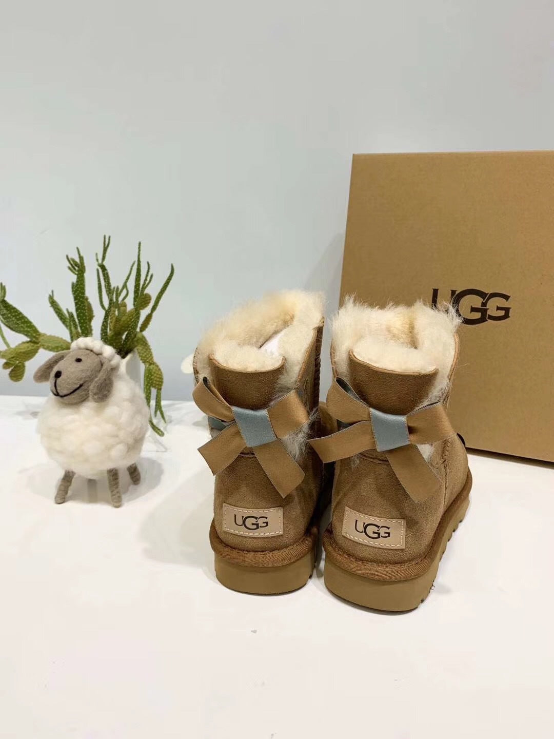 Chestnut Bow-Detail Shimmer Moccasins | 2938