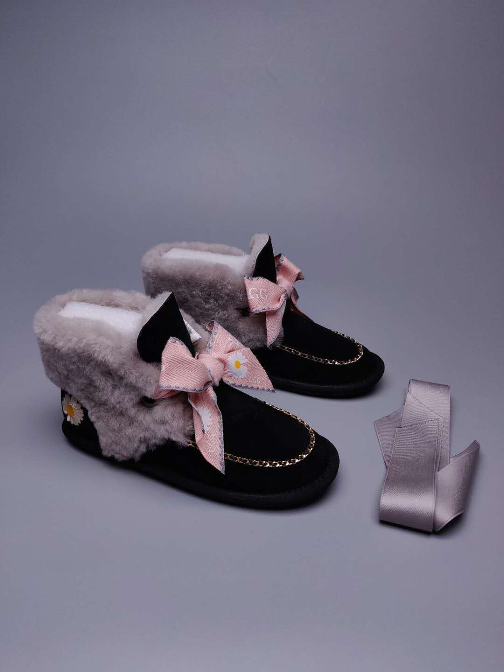 Black Daisy Chain & Ribbon Detail Shoes | Style 7888