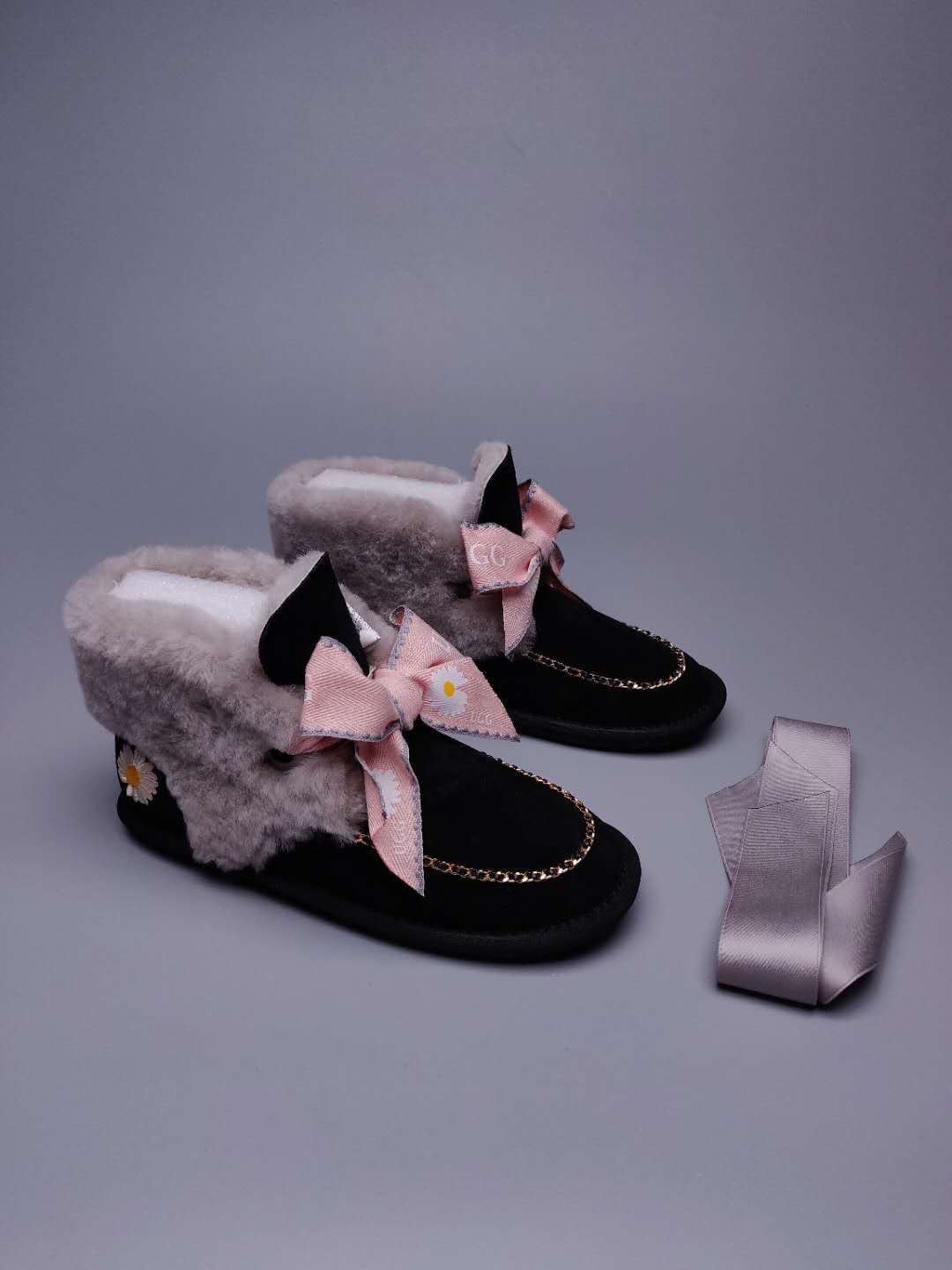 Black Daisy Chain & Ribbon Detail Shoes | Style 7888