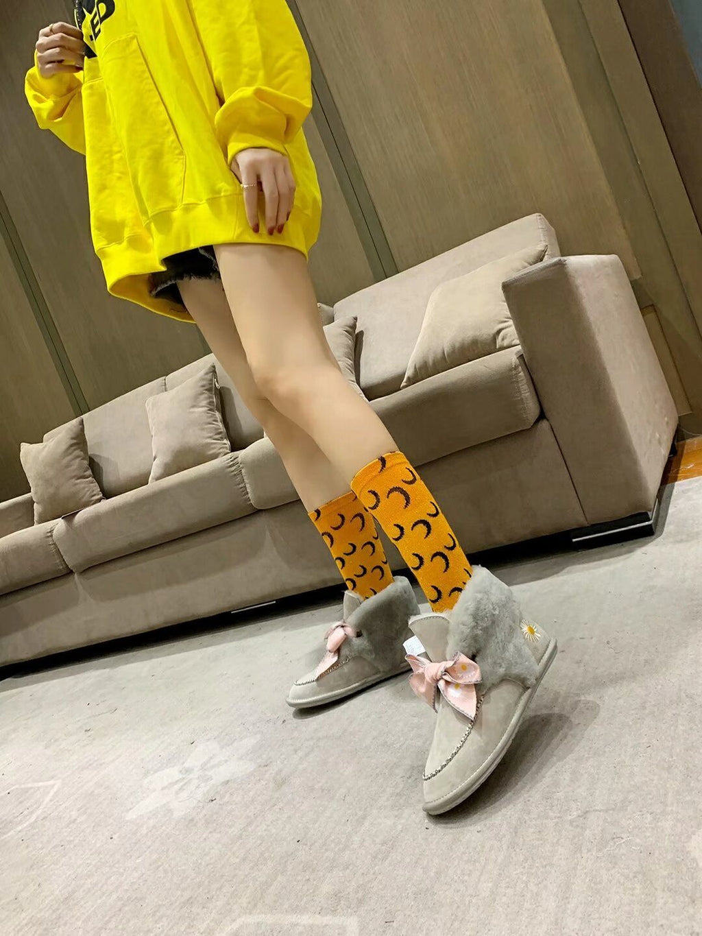 Gray Daisy Chain & Ribbon Detail Shoes | Style 7888