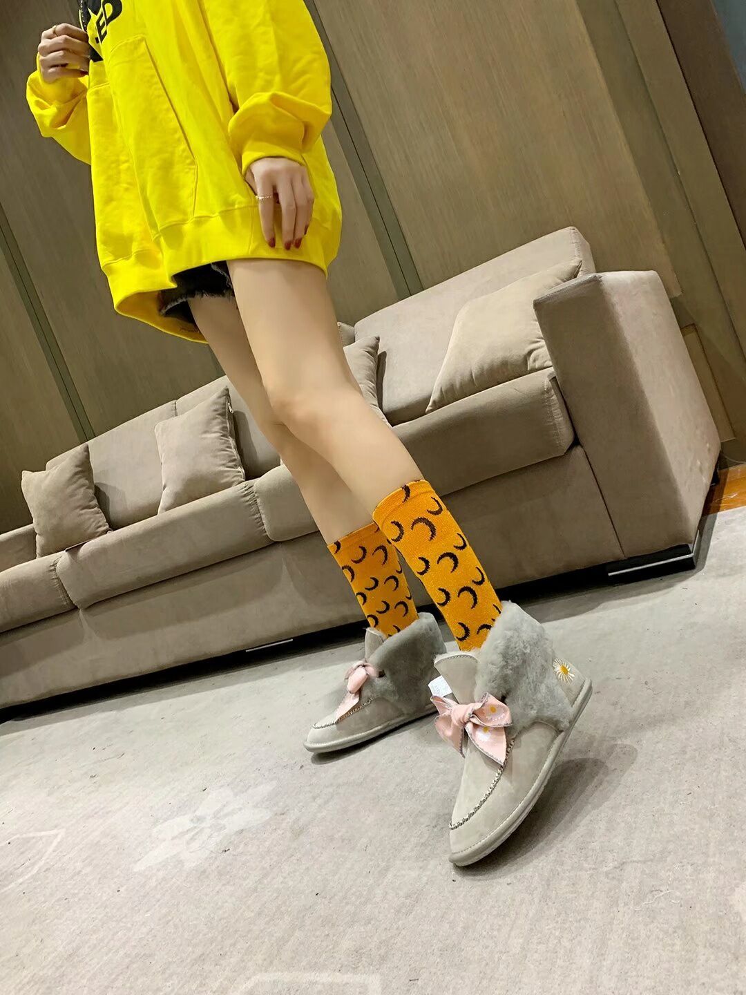 Gray Daisy Chain & Ribbon Detail Shoes | Style 7888