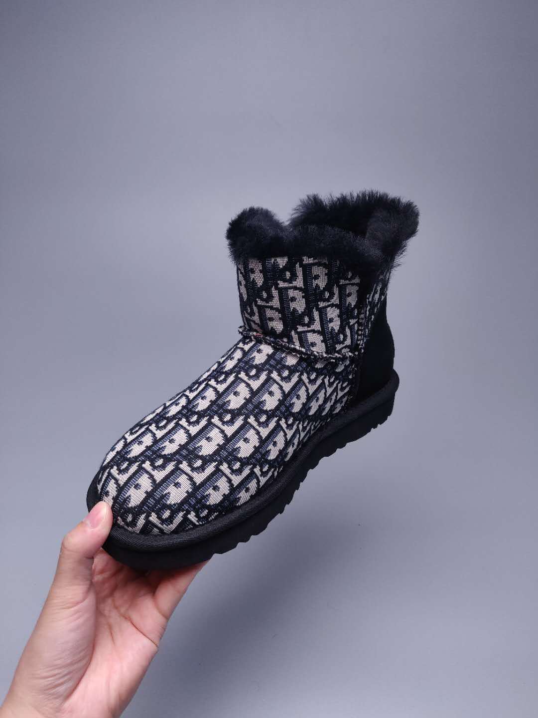 Black Fabric-Texture Shoes | Style 6554