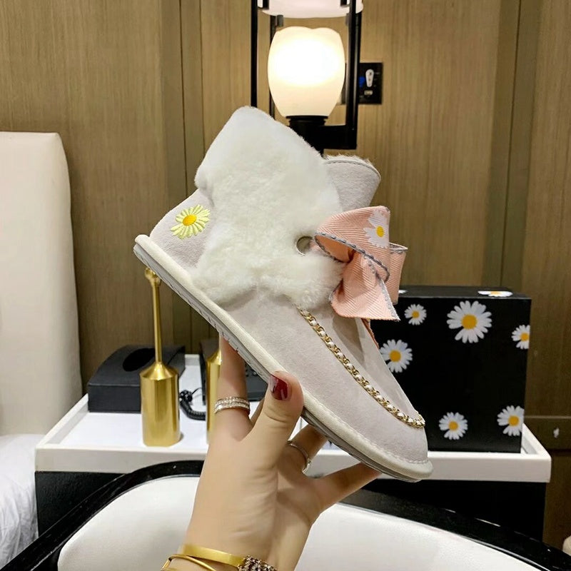 Milkshake White Daisy Chain & Ribbon Detail Shoes | Style 7888