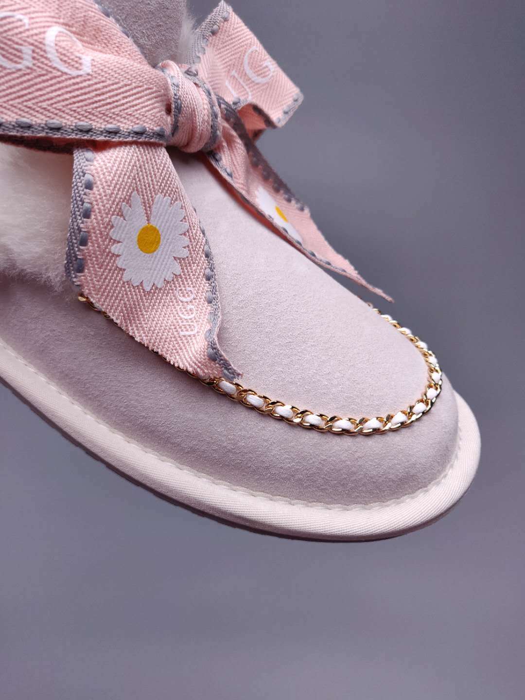Milkshake White Daisy Chain & Ribbon Detail Shoes | Style 7888